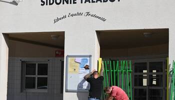 Installation d'un portail devans l'école Sidonie Talabot